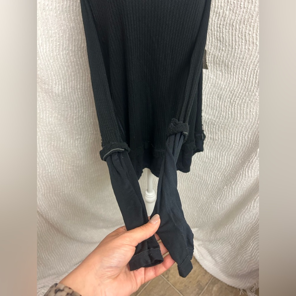 We The Free People Laguna Thermal Waffle Top Long Sleeve Black Size XS Oversized - Picture 4 of 14